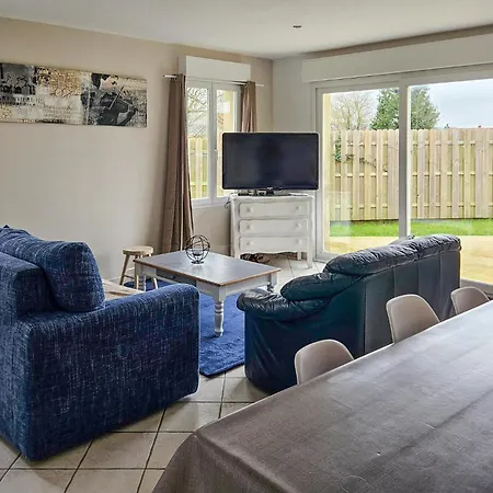 3 Bedroom In Vakantiehuis Desvres